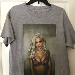 Kylie Jenner shirt from her collection she sold